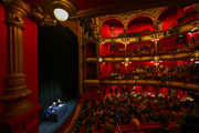 <span style='display:inline-block; background-color:#DF071E; width: 100%;padding:5px;'>MASTER CLASS Rencontre avec Michael Mann</span>