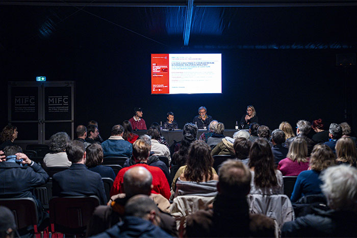<span style='display:inline-block; background-color:#DF071E; width: 100%;padding:5px;'>Marché International du Film Classique - Table Ronde</span>